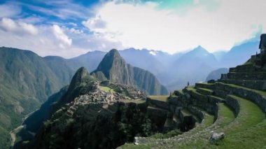 Machu Picchu, Peru - Eylül 2017: Kayıp İnka şehir Machu Picchu yakınındaki Cusco, Peru Timelapse. Machu Picchu Peru tarihsel kutsal alan ve Unesco Dünya mirası olduğunu.