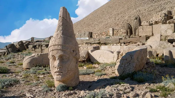 Estatua Conmagene Ruinas Cima Montaña Nemrut Adiyaman Turquía Cabezas Piedra — Foto de Stock