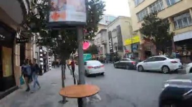 İstanbul, Türkiye - Ekim 2018: Teşvikiye Caddesi Nişantaşı, bir popüler alışveriş ve Istanbul'da bir yerleşim bölgesi Hyperlapse video