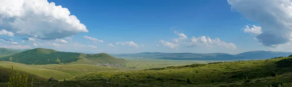 Πράσινο Τοπίο Δένδρων Και Δασών Στις Αγροτικές Περιοχές Της Savsat — Φωτογραφία Αρχείου