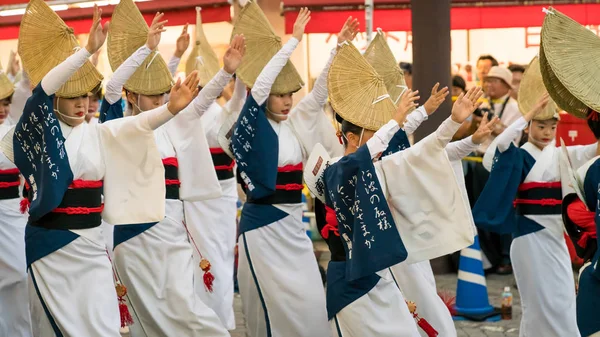Tokyo Japan Augusti 2018 Japanska Artister Dansar Traditionell Awaodori Dans — Stockfoto