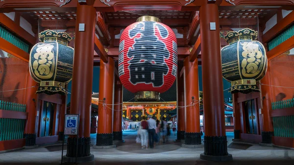 Tokió Japán 2018 Augusztus Nagy Vörös Lámpa Sensoji Asakusa Temple — Stock Fotó