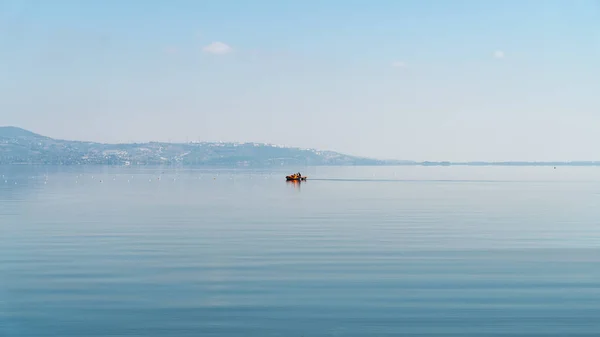 Personas Identificadas Pequeño Bote Lago Sapanca Adapazari Turquía — Foto de Stock