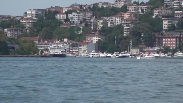 Istanbul Turkiet Oktober 2018 Kustbevakningen Hastighet Båt Seglar Längs Blå — Stockvideo