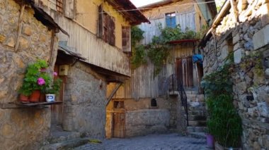 Erzincan, Turkey - Ekim 2018: Apcaga köyün geleneksel ev, Kemaliye sahne