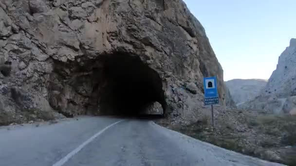 Världen Berömda Sten Road Med Tunnlar Inuti Mörka Kanjonen Kemaliye — Stockvideo