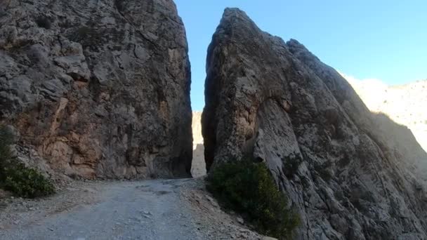 Ruta Piedra Mundialmente Famosa Con Túneles Dentro Del Cañón Oscuro — Vídeos de Stock