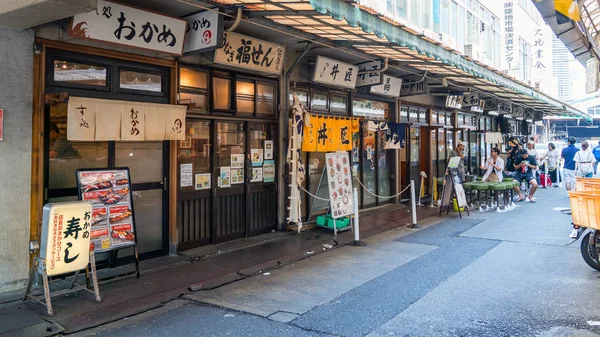 Tokyo Japan August 2018 Small Restaurants Selling Sea Food Tsukiji — ストック写真