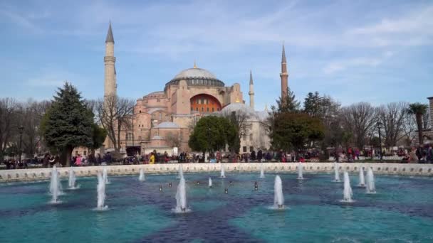 Κωνσταντινούπολη Τουρκία 2019 Μαρτίου Αγία Σοφία Ayasofya Στο Πάρκο Σουλταναχμέτ — Αρχείο Βίντεο