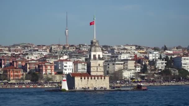 Istanbul Turkiet Mars 2019 Jungfrur Torn Med Istanbul Stadsbild Bosporen — Stockvideo