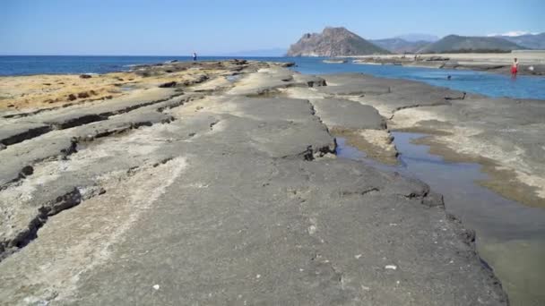 Antalya Turcja Marzec 2019 Naturalne Formacje Skalne Plaży Koru Ludźmi — Wideo stockowe