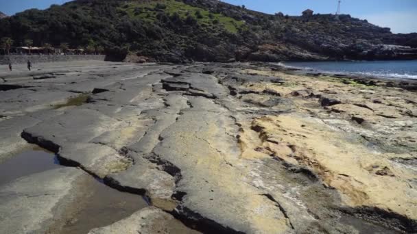 Antalya Turki Maret 2019 Formasi Batuan Alami Pantai Koru Dengan — Stok Video