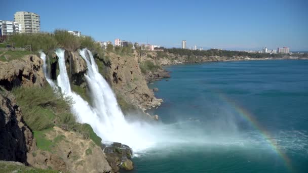 Antalya Törökország Március 2019 Vízesés Duden Alá Földközi Tenger Szivárványos — Stock videók