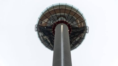 Brighton British Airways i360 cam pod ve kule