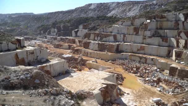 Pedreira Mármore Com Pedras Blocos Mármore Ilha Mármara Balikesir Turquia — Vídeo de Stock