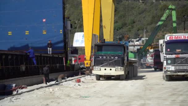 Marmara Island Türkei April 2019 Marmorblöcke Werden Hafen Von Marmara — Stockvideo