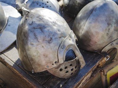 çok eski şövalye slam yalan üzerine ahşap Bank