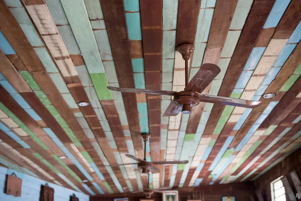 Old Fan Colorful Wood Ceiling — Stock Photo, Image