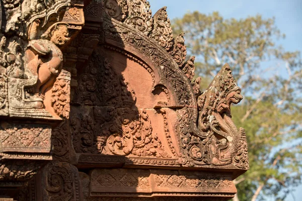 Detalles Talla Templo Banteay Srei Angkor Cerca Siem Reap Camboya — Foto de Stock