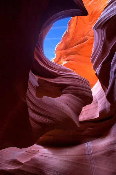 Ünlü alt antilop Kanyonu yakınındaki tarihi kent sayfa at Lake Powell, Amerikan Southwest, Arizona, ABD şaşırtıcı kumtaşı oluşumları görünümünü güzel geniş açı