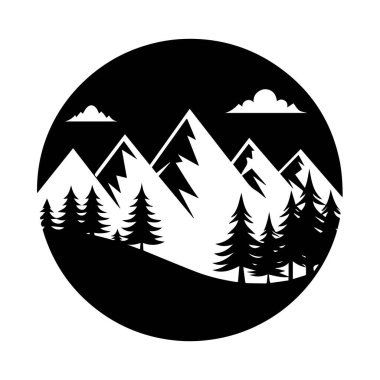 Çam ağaçları ve bulutlarla dolu bir dağ silsilesinin yer aldığı şekillendirilmiş siyah-beyaz dairesel grafik macera ve doğa duygusunu çağrıştırıyor.