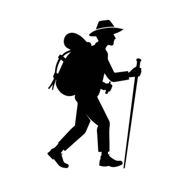 Sırt çantası ve yürüyüş direği olan bir yürüyüşçünün silueti, beyaz arka planda izole edilmiş.