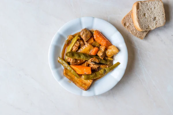 Türkisches Essen Turlu Gemischtes Gemüse Mit Gewürfeltem Fleisch Traditionelle Lebensmittel — Stockfoto