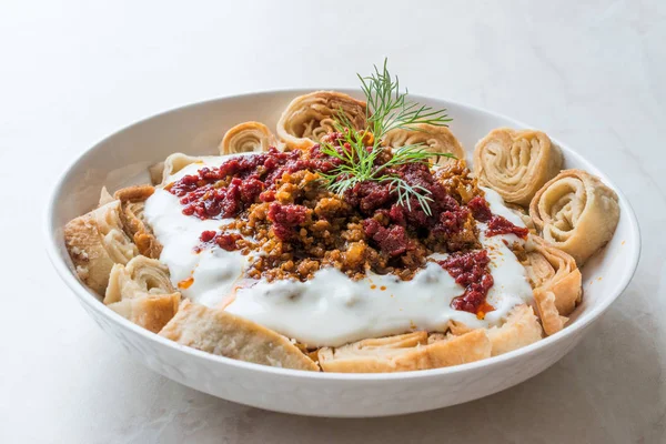 Turkish Manti Yogurt Minced Meat Fried Butter Sauce Artvin Called — Stock Photo, Image