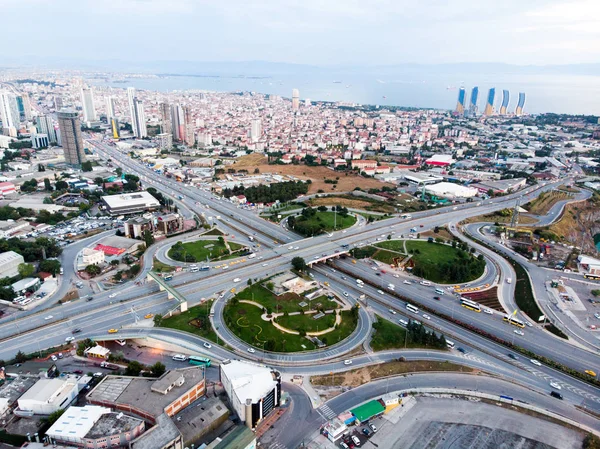 Vista Aérea Del Drone Estambul Kartal Intersección Intercambio Carreteras Transporte —  Fotos de Stock