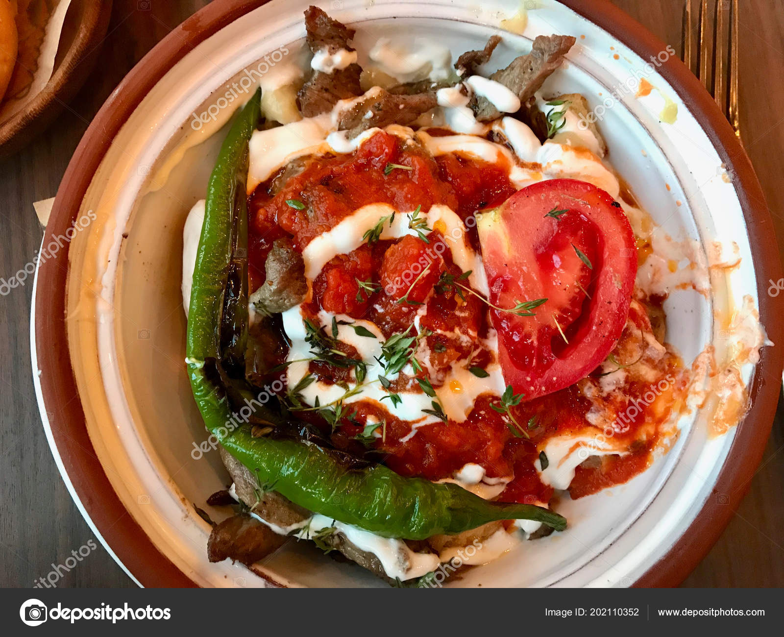 Izgara Sebzeli Yoğurtlu Kebap Izgara Sebzeli Yoğurtlu Kebap