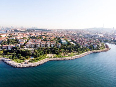 Kadıköy Moda sahil Istanbul'da hava dron görünümü. Cityscape.