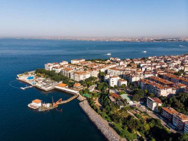 Kadıköy Moda sahil Istanbul'da hava dron görünümü. Cityscape.