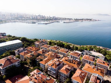 Kadıköy Moda sahil Istanbul'da hava dron görünümü. Cityscape.