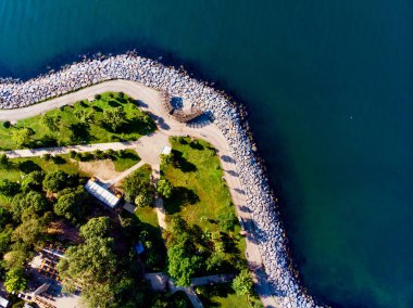 Kadıköy Moda sahil Istanbul'da hava dron görünümü. Cityscape.