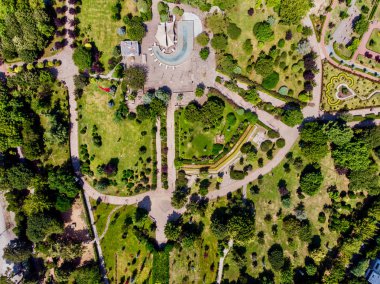 Kadıköy göztepe özgürlük Bahçe Park Istanbul'da hava dron görünümünü / Zero Parki. Cityscape