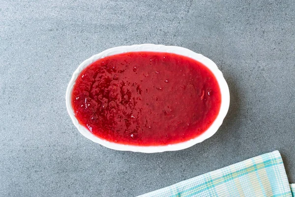 Rote Pflaumenmarmelade Keramikschüssel Bio Lebensmittel — Stockfoto