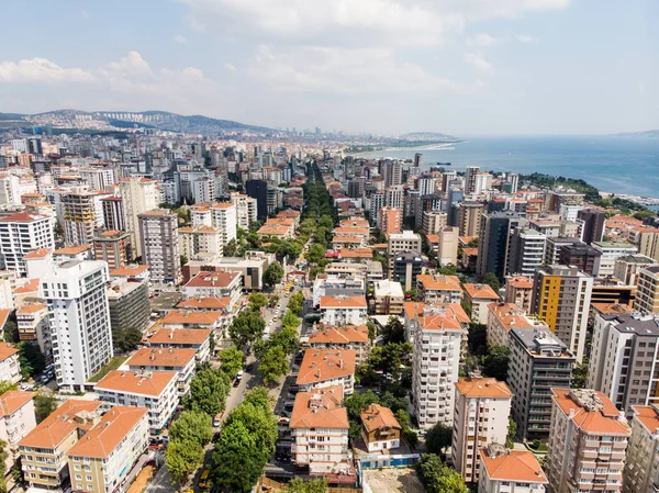Bağdat Caddesi havadan görünümü (Türkçe: Bağdat Caddesi) önemli bir yüksek sokak Istanbul Anadolu tarafında yer. Cityscape