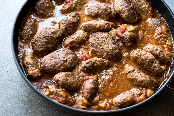 Almôndegas Turcas Molho Tomate Doce Azedo Kofta Kofte Pan Pot — Fotografia de Stock