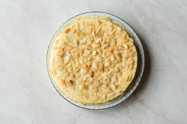 Ganze Schwedische Mandelkuchen Mit Weißer Schokolade Traditioneller Bio Kuchen — Stockfoto