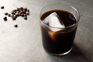 Soğuk bira kahve buz organik yaz İçecek ile.