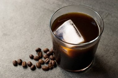 Soğuk bira kahve buz organik yaz İçecek ile.