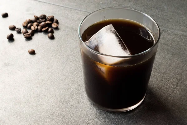 Soğuk bira kahve buz organik yaz İçecek ile.