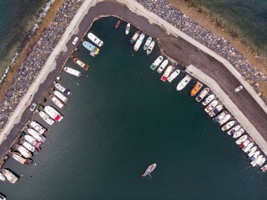 Yenikapı Samatya Marina iskele görünümünü hava dron / Istanbul deniz Türkiye'de. Cityscape..