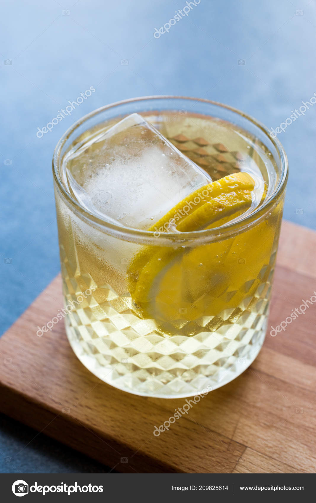 Irish Ale Cocktail Ginger Beer Lemon Ice Alcoholic Beverage Stock Photo