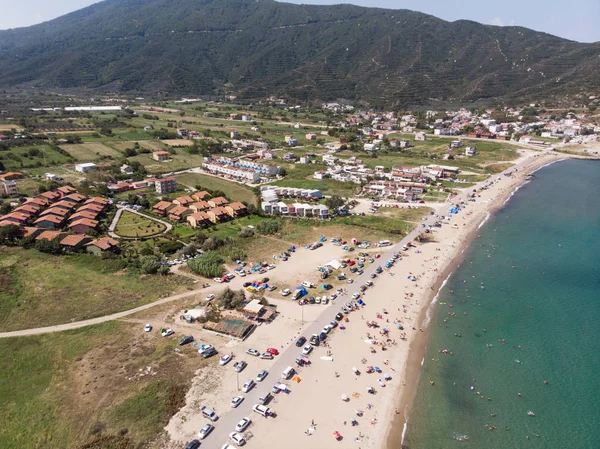 Vista Aérea Drone Enseada Praia Com Povos Nadando Erdek Turankoy — Fotografia de Stock