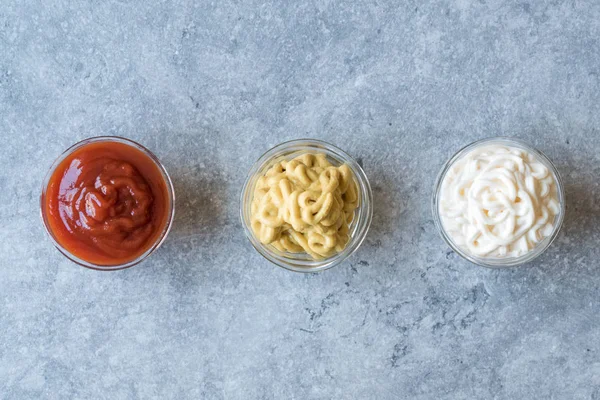 Set Mit Drei Klassischen Sauce Ketchup Mayonnaise Und Senf Kleinen — Stockfoto