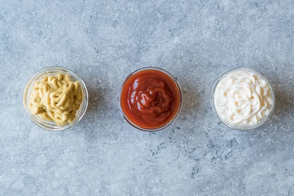 Set Mit Drei Klassischen Sauce Ketchup Mayonnaise Und Senf Kleinen — Stockfoto