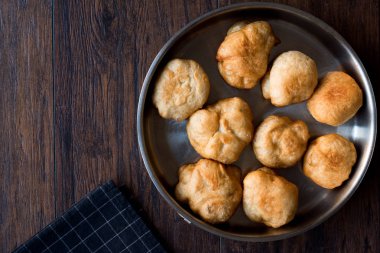 Türk kızarmış hamur ekmek Pisi Halka. Geleneksel ev yapımı yiyecek.