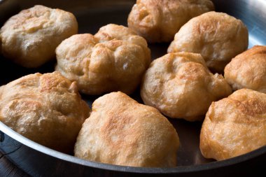 Türk kızarmış hamur ekmek Pisi Halka. Geleneksel ev yapımı yiyecek.