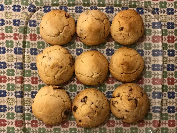 Bolinhos Caseiros Recém Assados Toalha Mesa Rústica Alimentos Orgânicos — Fotografia de Stock